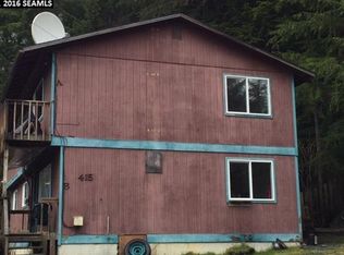 415 Verstovia Ave, Sitka, AK 99835