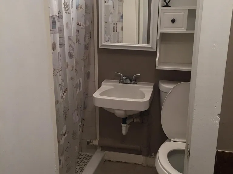 722 N 3rd St #2 — Photo 6