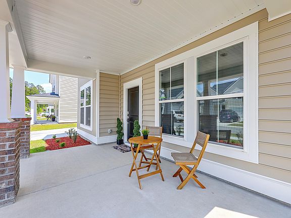 5th image of 976 Arrowwood Way