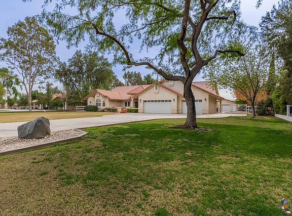 3rd image of 721 Tumbleweed Ln