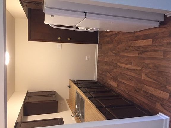 3rd image of 818 Mary Anne St #820