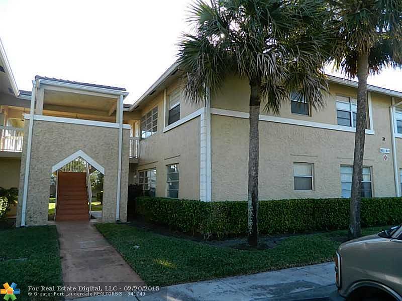1st image of 813 Twin Lakes Dr