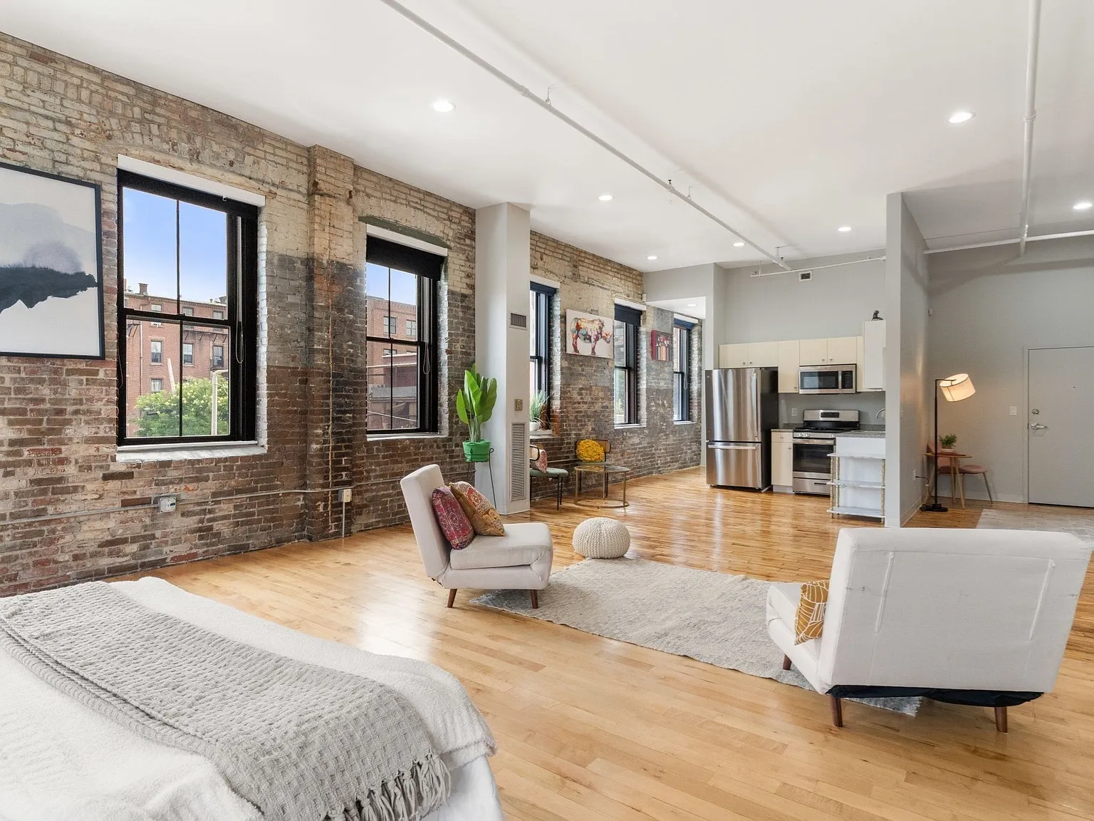 1 bed, 1.0 bath, 917 sqft, $3,400 — Photo 3