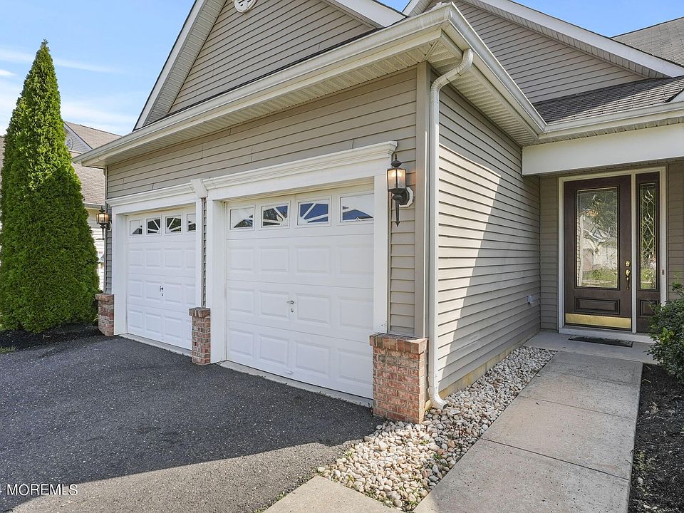 1st image of 308 Damiano Way