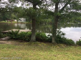 427 Lakeshore Dr, Fayetteville, NC 28305