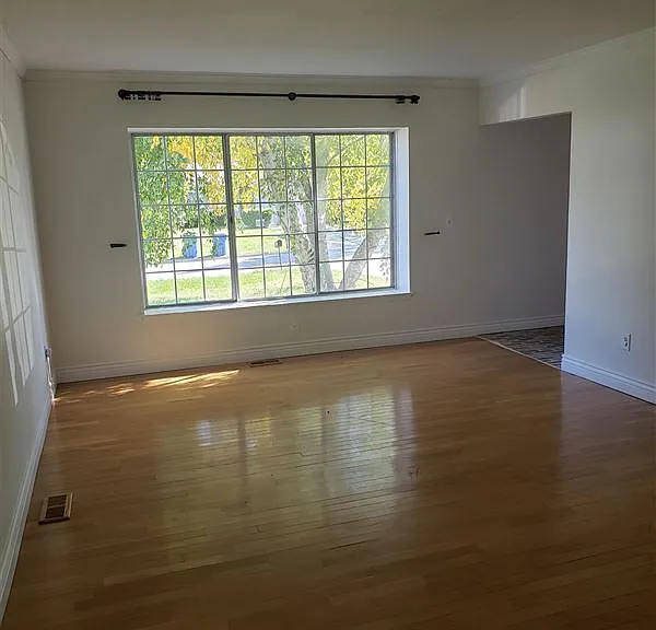 2884 Hawks Ave — Photo 9
