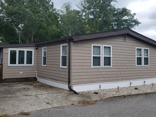 245 Manton St Trlr 83, Pawtucket, RI 02861