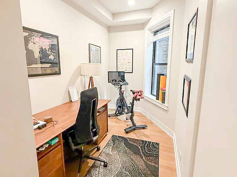 2244 N Kenmore Ave #2S — Photo 8