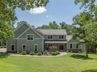 2357 N Fox Trl, Fayetteville, AR 72703