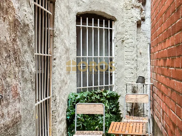 533 East 5th Street image 1 of 8