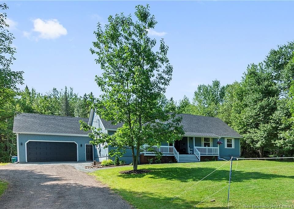 1st image of 32 Riverbend Dr