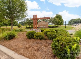 1006 Kingbird Ln, Clover, SC 29710