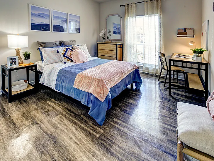 Peninsular Place Apartments — Photo 4