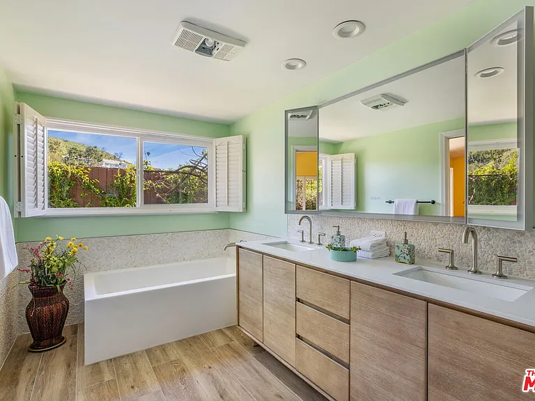 1336 Bienveneda Ave — Photo 25