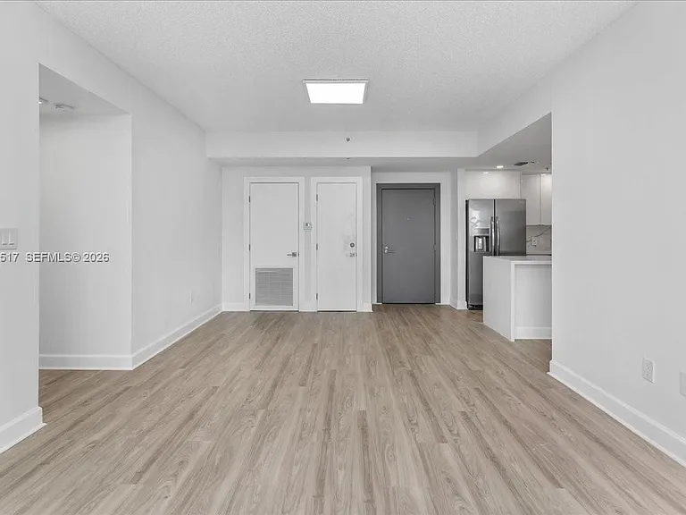 185 SE 14th Ter #2307 — Photo 14
