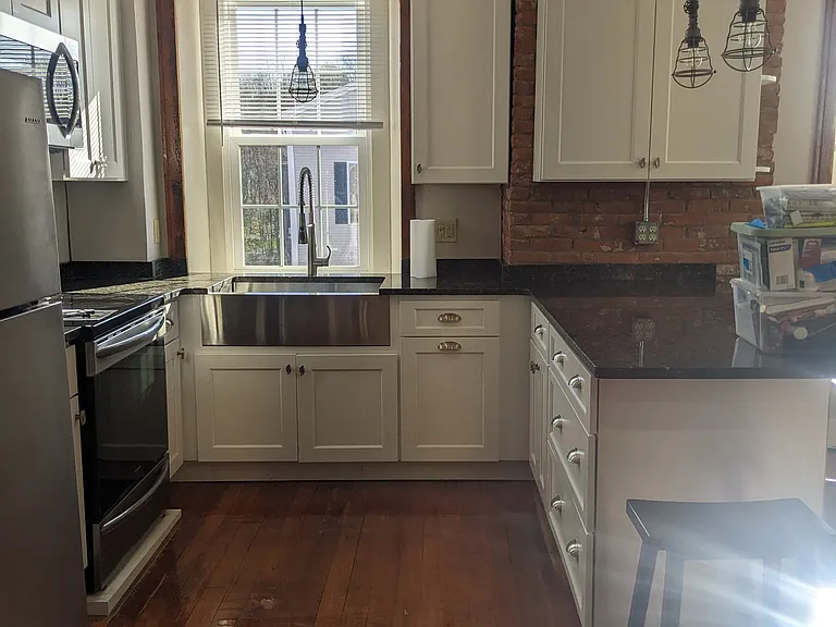 1 Sutton St #2E — Photo 2