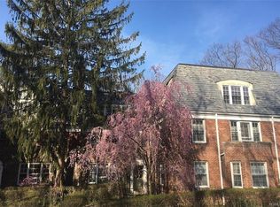 64 Pinewood Rd APT 1F, Hartsdale, NY 10530