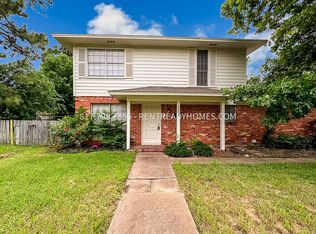 1304 N Blanton Dr, Sherman, TX 75092
