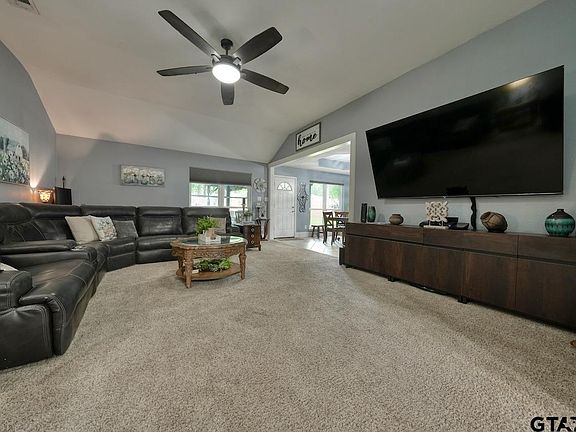3rd image of 15540 Brittain Ct