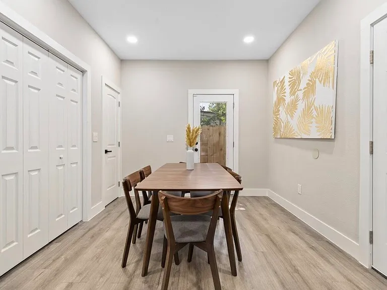 2021 Leath St — Photo 10