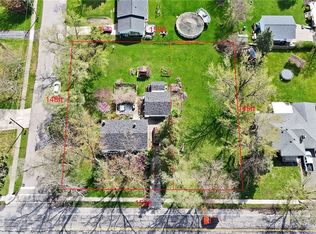 221 Country Pkwy, Williamsville, NY 14221
