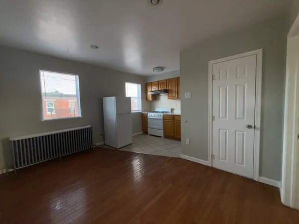 1426 S 15th St #3, Philadelphia, PA 19146