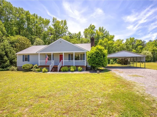 3833 Woodcroft Dr, Disputanta, VA 23842