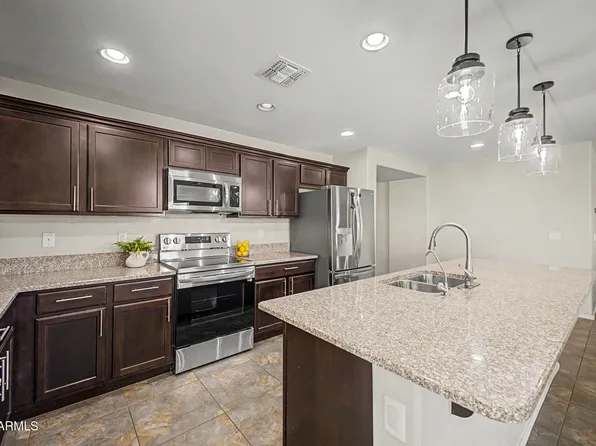 33421 N BOWLES Drive, San Tan Valley, AZ 85144