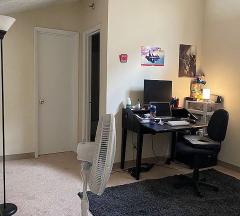 4th image of 131 E Broad St APT 907