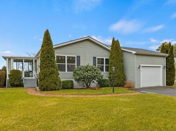 38 Headlands Cir, Plymouth, MA 02360