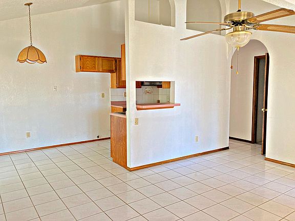 3rd image of 108 Las Hadas Ln