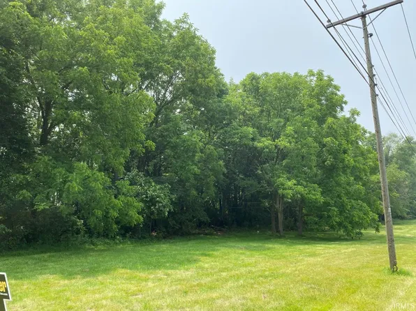 2010 N Huntington Rd, Marion, IN 46952