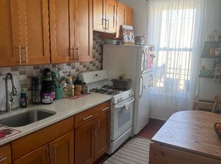 6615 Myrtle Ave #1, Glendale, NY 11385