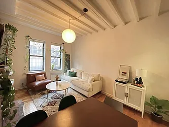 Rented by Best Apartments North Inc