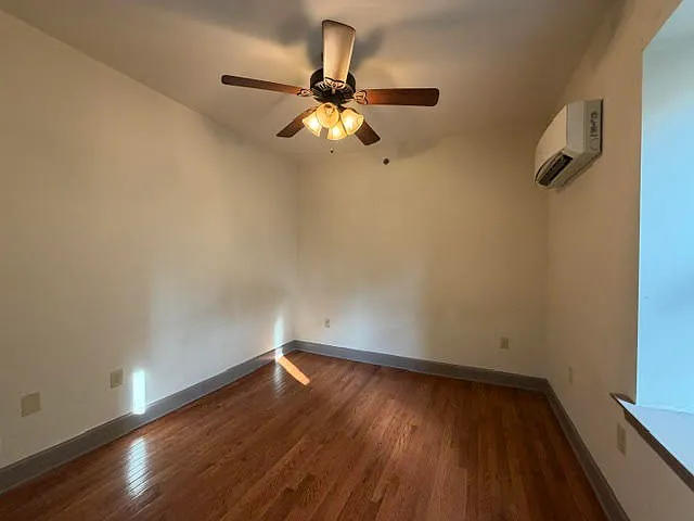 37 W Market St #2B — Photo 2