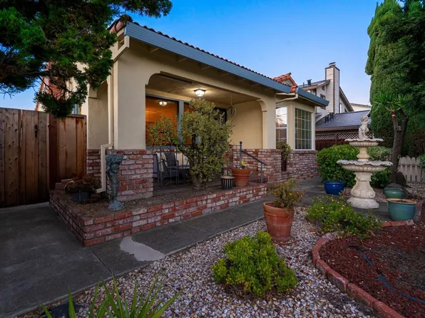21873 Hermosa Ave, Cupertino, CA 95014