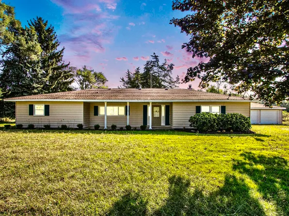 15729 County Road 215, Grand Junction, MI 49056