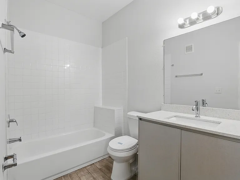 800 Isaacville Dr #210 — Photo 7