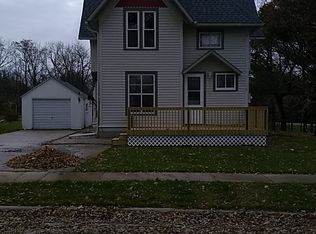 407 N Meldon St, Calmar, IA 52132