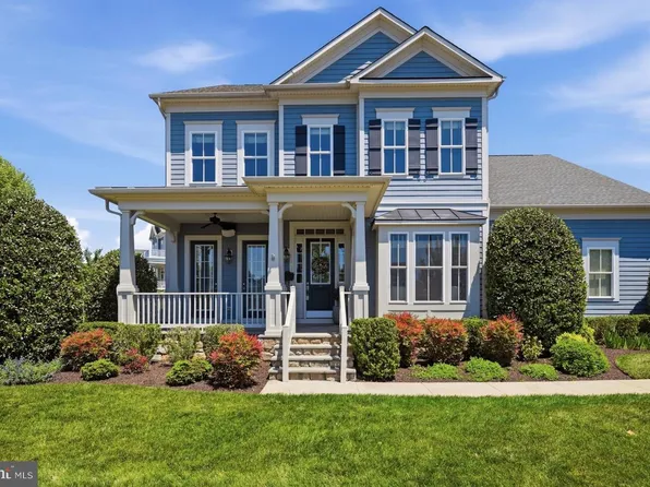41704 Bloomfield Path St, Ashburn, VA 20148