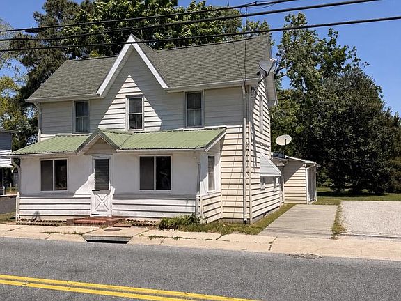 2nd image of 211 E Lillian St