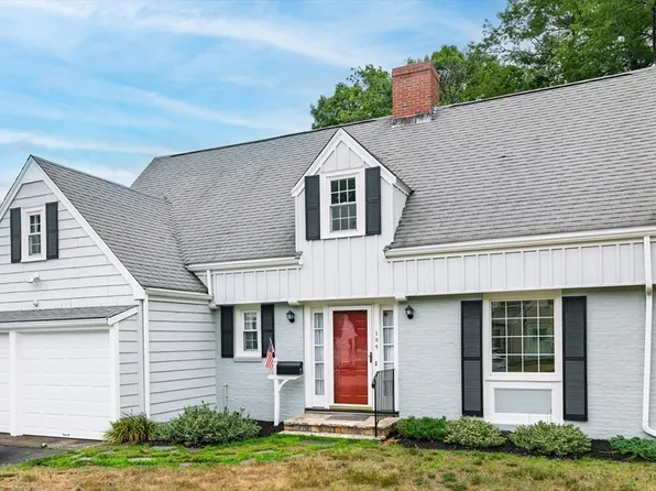164 Candia St, Weymouth, MA 02189