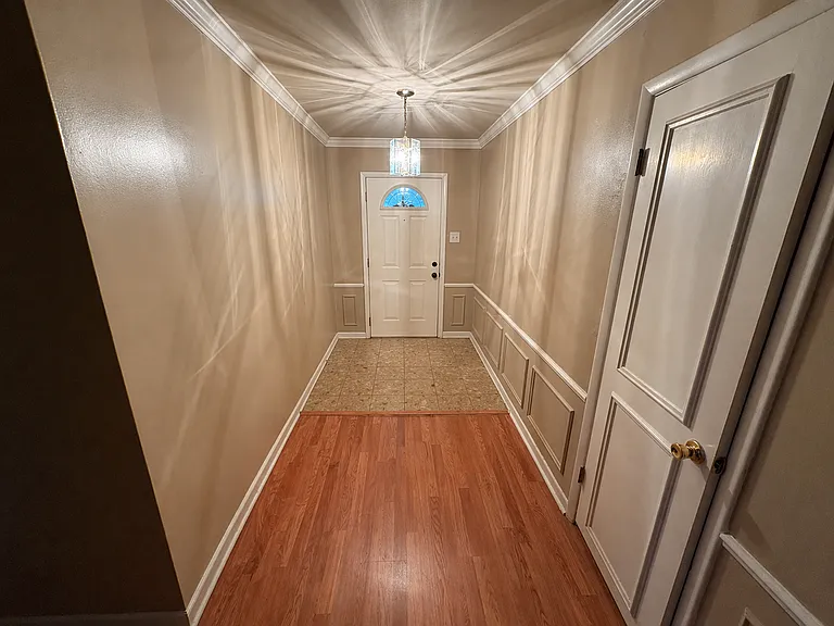 2307 Oliver Ave — Photo 8