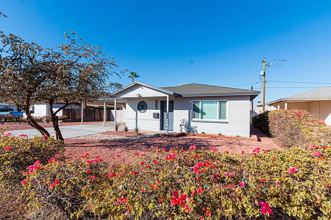 1818 S Hardy Dr — Photo 1