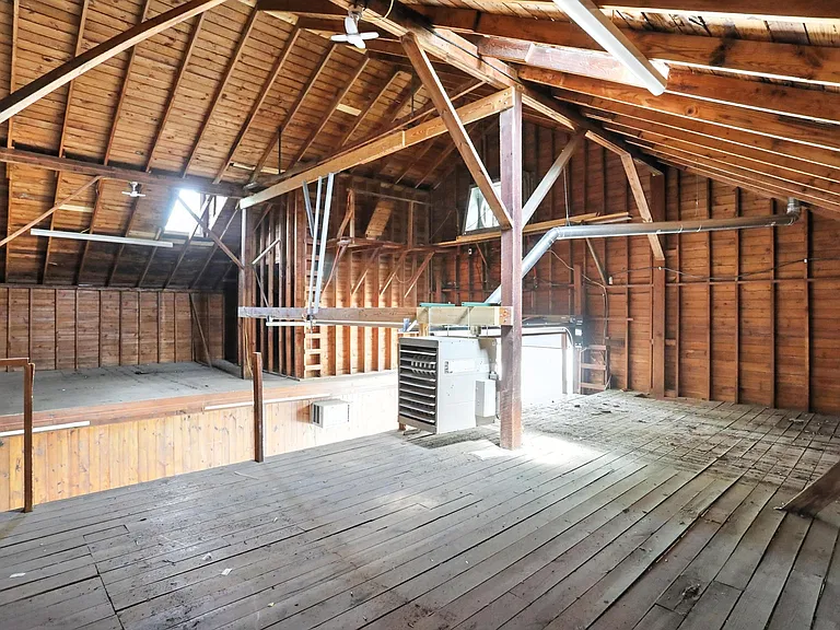 311 Jordan Rd — Photo 17