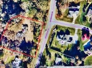 2730 Spicewood Dr, Winston Salem, NC 27106