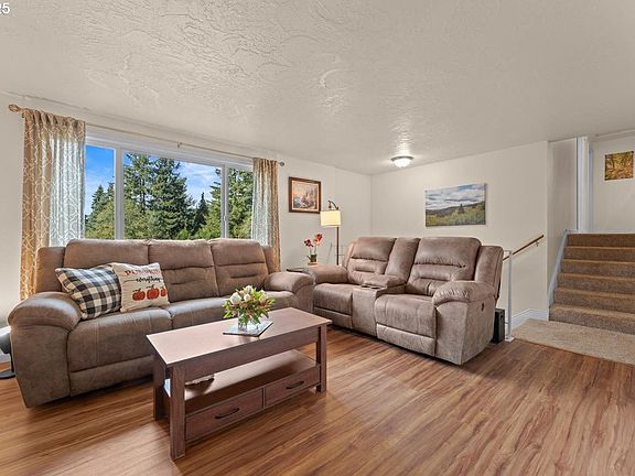 4th image of 122 Maryhill Dr