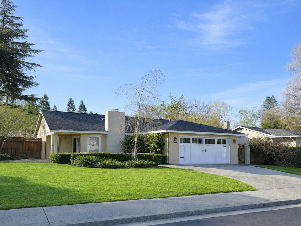 1st image of 669 Rock Island Cir