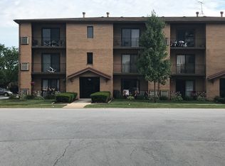 7321 175th St APT 1D, Tinley Park, IL 60477