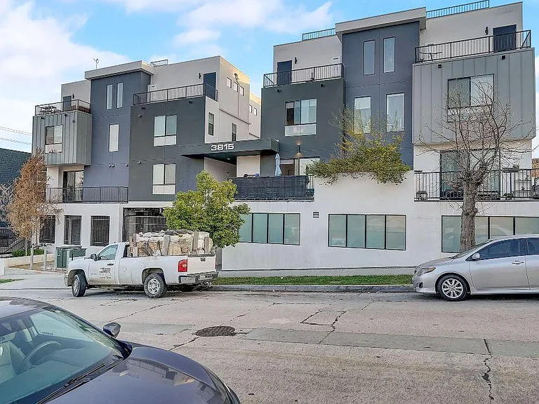 3821 W Avenue 43 — Photo 2